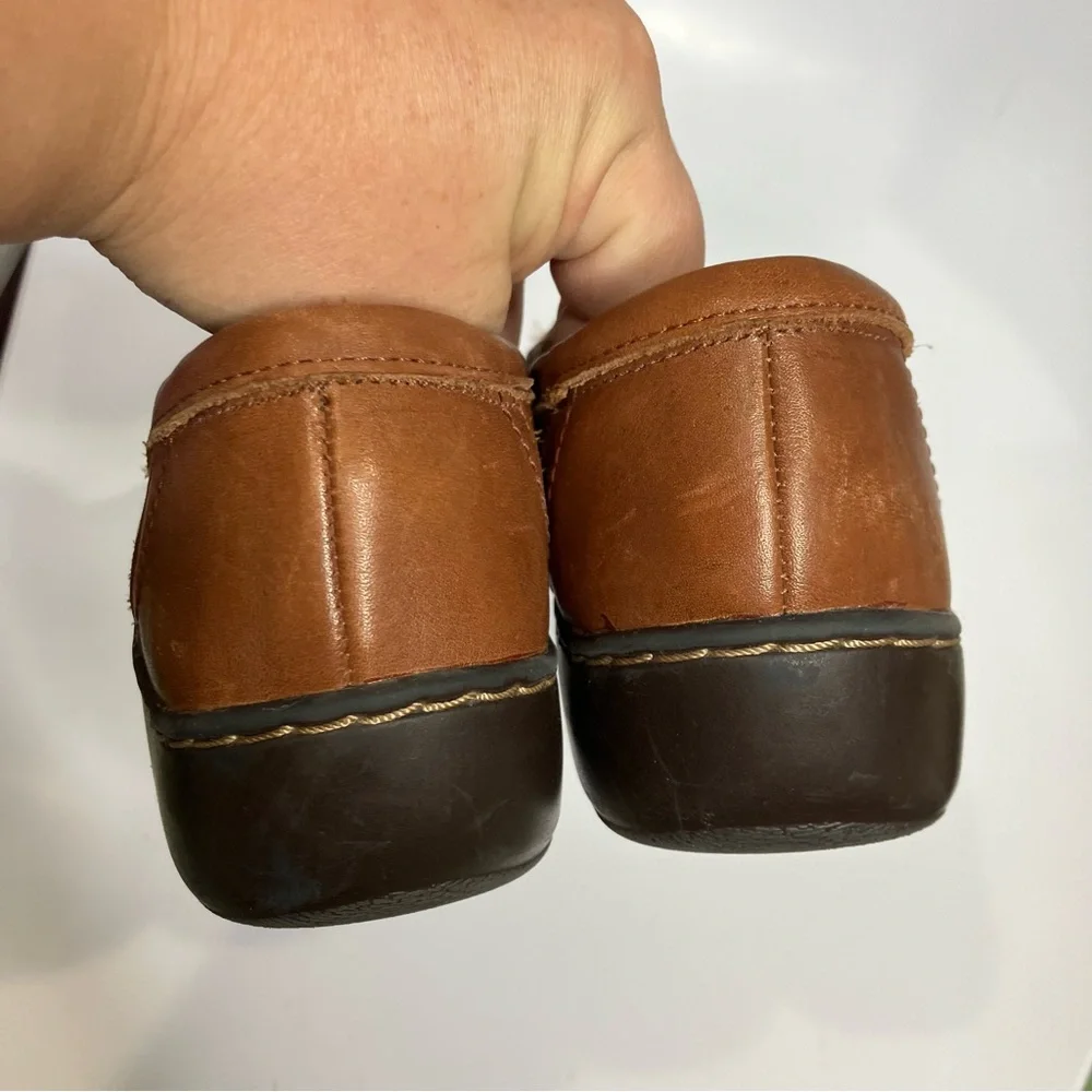 Clarks brown leather loafers slip‎ on loafers business casual comfort women’s 7
